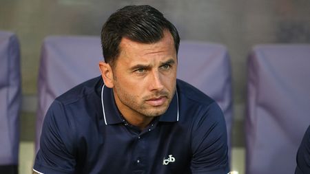 FCSB continuă transferurile. Încă doi jucători ar putea ajunge sub comanda lui Dică: "Eu așa știu"