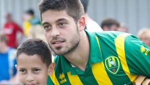 N-au bani, dar compensează cu "tupeu"! EXCLUSIV: Rapid vrea atacant din prima ligă olandeză