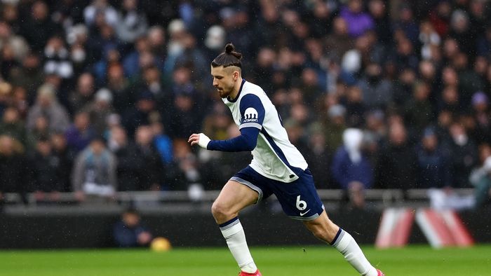 Tottenham a făcut anunțul despre Radu Drăgușin: „A ales să facă asta”