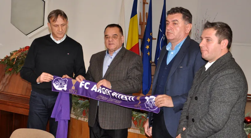 Măsuri luate de la primărie!** Emil Săndoi a primit ultimatum la FC Argeș, iar jucătorilor le-au fost blocate salariile. Un 