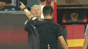 Never change, Dan Petrescu! VIDEO | "Bursucul", eliminat în ultimul meci din China. Ce i-a putut striga arbitrului în limba română