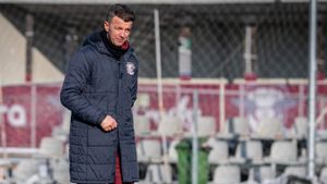 Ovidiu Burcă schimbă din nou funcția la Rapid! Președintele devenit antrenor are un obiectiv îndrăzneț până când clubul va aniversa centenarul