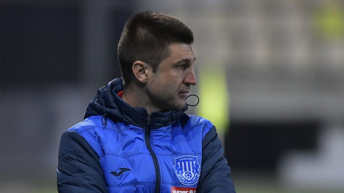 Cutremur la Poli Iași: Andrei Cristea, trimis înapoi în teren. Președintele Ciprian Paraschiv, sancționat. Heleșteanu, dat afară! Cine este favorit să preia banca echipei | EXCLUSIV