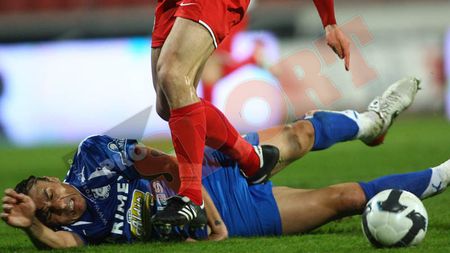 "Eram fericit că nu mi-a rupt piciorul!** Ne e furată munca!"