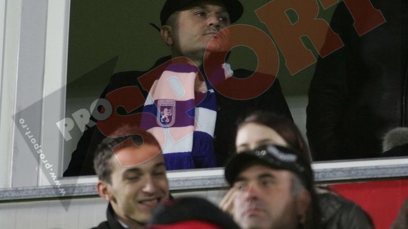 "Sunt trist!** Nu se poate ca o echipă mult mai slabă să ne bage în corzi"