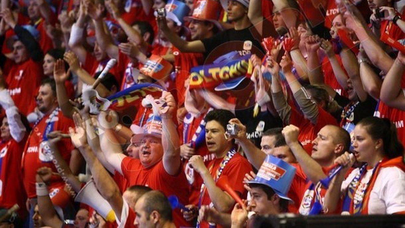 Suporteri de clasă mondială! Danezele, impresionate: "Am jucat și la Vâlcea, dar atmosfera de aici m-a impresionat"