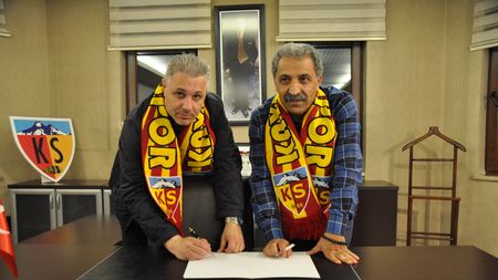 Șefii de la Kayserispor, încântați de modul în care merge echipa cu Șumudică pe bancă! "Sper ca atmosfera să rămână la fel! Cea mai mare plăcere este..."