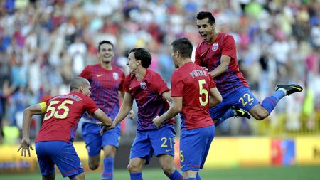 Steaua lui Reghe și Ana: impresara și-a făcut propriul 11! Cum arată "echipa" ei după venirea lui Cristea