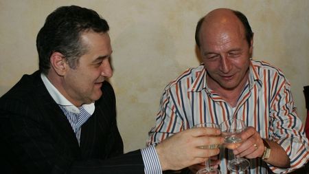 "Am stat cu președintele și cu Berlusconi până la 6 dimineața!** Cum să fiu pericol public?!"