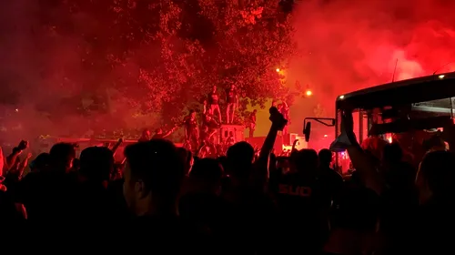Sărbătoare în Ghencea după promovarea Stelei în Liga 3! „Nu vă culcați pe o ureche!” Fanii au făcut spectacol total: „Ar fi frumos să jucăm cu FCSB” | FOTO&VIDEO EXCLUSIV