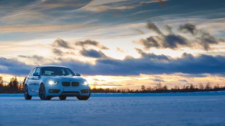 Și tu mai folosești anvelopele de vară în această perioadă?