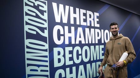 Novak Djokovic s-a calificat în finala Turneului Campionilor, după ce l-a eliminat fără drept de apel pe Carlos Alcaraz