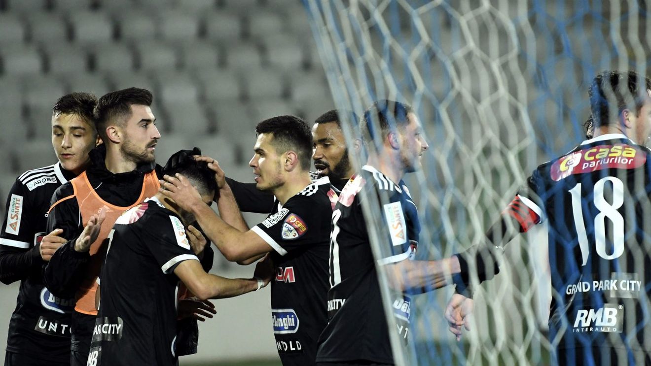 Unii se bucură că nu joacă! U Cluj aplaudă decizia FRF: „Ne-ar fi produs o gaură foarte mare pe plan financiar”