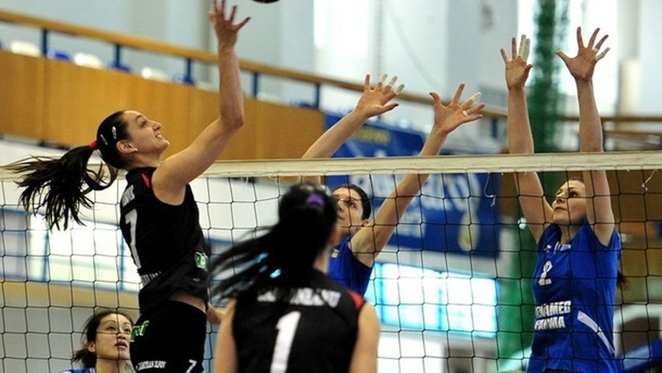 Vezi ultimele rezultate ale etapei și clasamentul la zi în Divizia A1 la volei feminin: