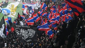 Ce companie privată s-ar putea asocia cu CSA Steaua: „Sparg Europa! Ăia au bani!”. Fabrica de armament care îl poate distruge pe Becali