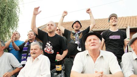 Victoria de la Leucușești City!** De la deplasările de la Manchester și Stuttgart, la farmecul ligii a V-a: "Doamne, unde am ajuns" Super FOTO