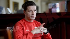 INTERVIU | "În fotbal nu contează cota de pe Transfermarkt". Cum îi descrie Stoican pe fanii dinamoviști și pe juniorii care au adus două trofee în vitrina clubului