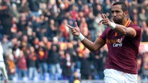 Chelsea și BarÃ§a îl vor, dar City este singura care a făcut o ofertă concretă. Roma cere 60 de milioane de euro pentru Benatia