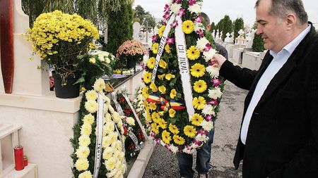 Pelerinaj politic la comemorarea lui Dobrin