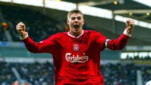 Cel mai nebun plan al fanilor lui Liverpool! Cum ar putea rămâne Ianis Hagi fără antrenorul Steven Gerrard până la finalul sezonului