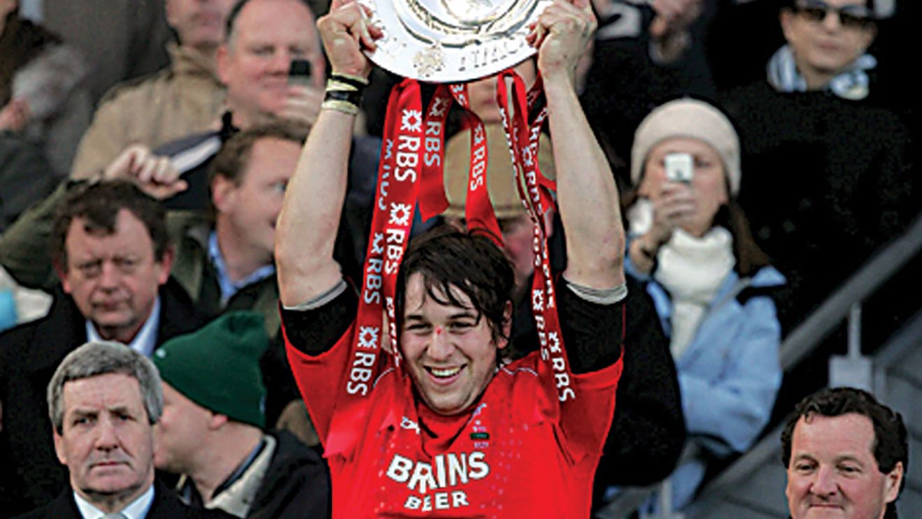 Meci pentru Tripla Coroană