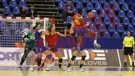 România rămâne în cursa pentru semifinale!** Neagu: "Dedicăm victoria fanilor care nu au putut veni la meci! Sunt fericită" Tadici, după victoria cu Spania