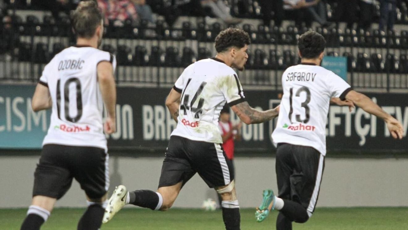 Starul dorit de Rapid și CFR Cluj vrea să revină în Superliga