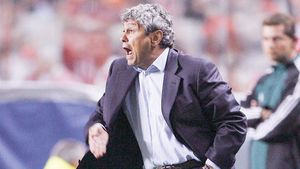 Lucescu: "Rădoi poate fi titular la Inter" TU CE CREZI?