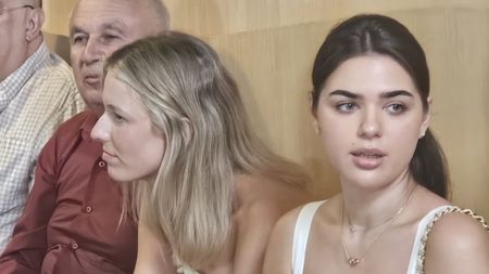 Iubitele lui Dobre și Stoltz au atras toate privirile la evenimentul Rapidului de lansare a noului echipament. Imagini cu cele două frumuseți din Giulești