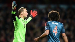 FOTO GENIAL! Un român, față în față cu Neuer! "Normal că nu l-am iertat!" Cum a decurs confruntarea dintre cei doi