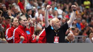 EXCLUSIV | Cum se vede tot ce se întâmplă la CSM București din Germania? „Prea multe schimbări și la banca tehnică, prea multe schimbări și la lot". Discuție cu Herbert Muller, antrenorul germano-român care rezistă de 8 ani în Liga Campionilor, alături de Ambros Martin și Dragan Adzic