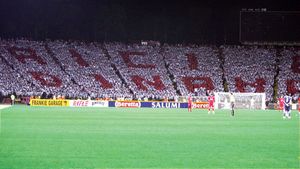 Who let the dogs out?** Dinamoviștii au rămas cu doar 20.000 de bilete vândute, din cauza exigenței oamenilor în uniformă