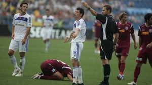 Oltenii acuză: "Tudor ne are pe conștiință!"