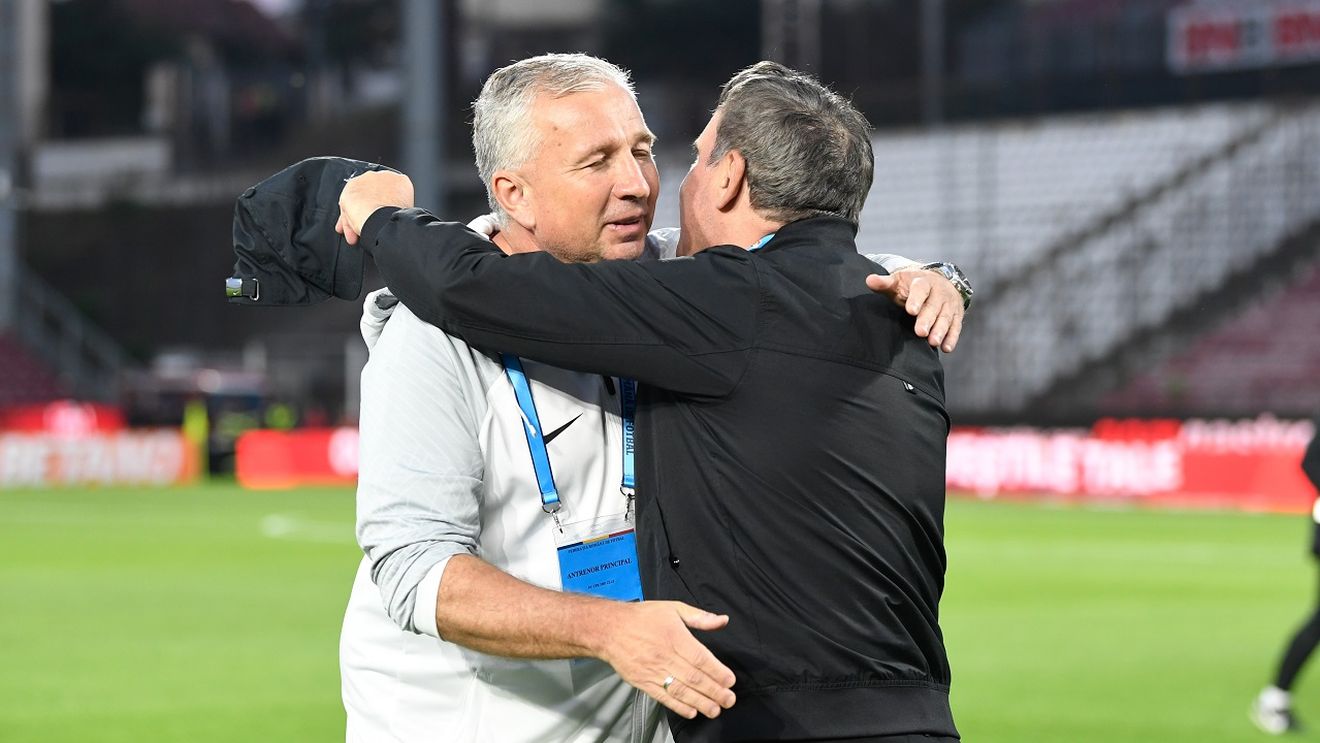 Dan Petrescu îi dă lovitura lui Gică Hagi. Transferul pe care Nelu Varga îl face, deşi "Regele" era gata să semneze cu fotbalistul