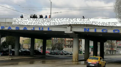 FOTO | Revoltă la Iași! Ultrașii echipei Poli Iași au împânzit orașul cu mesaje dure la adresa membrilor Comitetului Director al clubului
