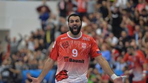 INTERVIU | Omul care a creat actuala echipă de la Dinamo: "Tu, federație, mă obligi să folosesc Mercedes, când eu momentan nu îmi permit”. Totul despre criteriile care „înnebunesc cluburile” + Ultimele detalii despre reforma handbalului european