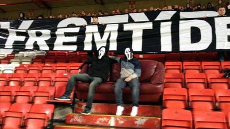 Pentru ei, "Mitică la brutărie" a avut efect! Reacție incredibilă a fanilor din Norvegia!** Răspunsul oficialilor este o lecție de civilizație predată lui Sandu și Dragomir