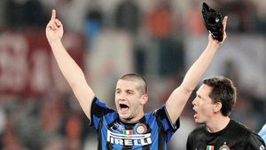 VIDEO** Înger damnat! Cristi Chivu, mărire și decădere: cum a ajuns în 6 luni să fie inamicul public numărul 1 pentru tifoseria Romei