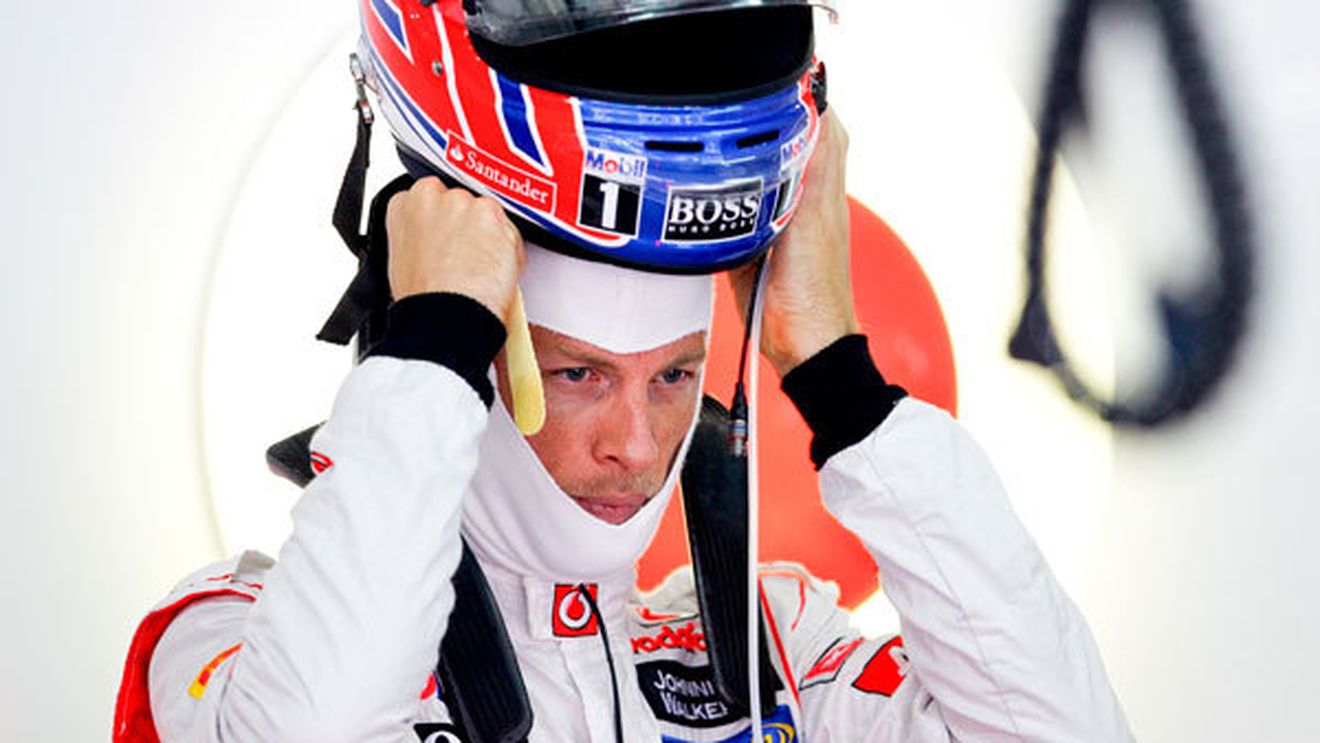 Jenson Button spune că se va "autoflagela" după eroarea comisă la Sepang