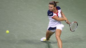 Halep, de neoprit. Românca e în finală la New Haven, după ce a învins-o pe "Regina" turneului, Caroline Wozniacki