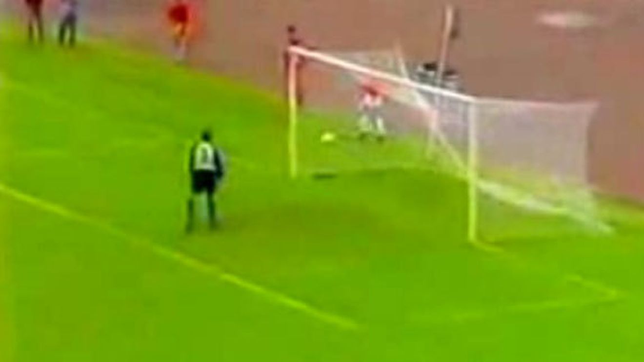 Se repetă finala din '89? La Brașov, Steaua și Dinamo s-ar putea bate din nou pentru trofeu ! VIDEO** Vezi ce super gol a dat atunci Hagi!