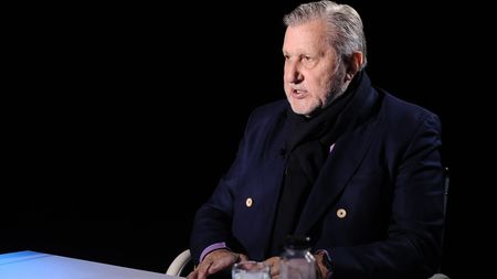 Ilie Năstase, derapaj incredibil în direct la TV. „Ești un escroc și puți!” | VIDEO