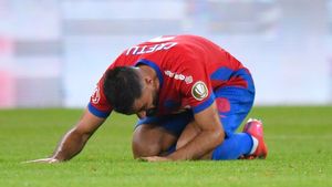 Șoc total la FCSB. Diagnostic medical terifiant: Valentin Crețu trebuie să se opereze și ratează tot sezonul!