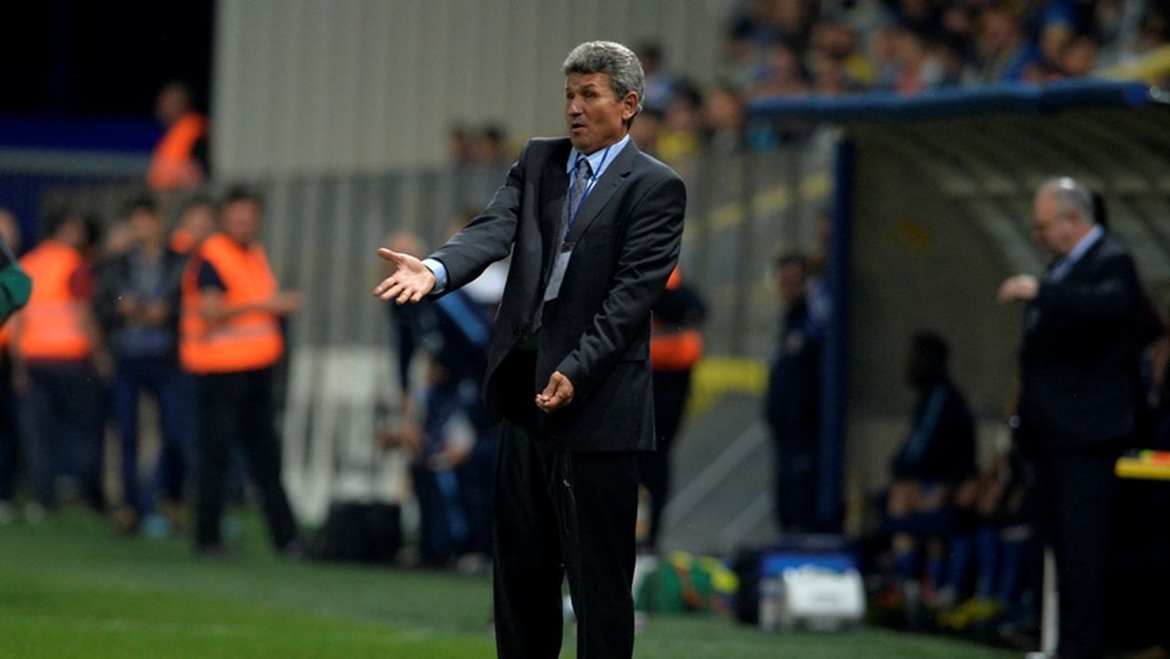 Joaca de-a antrenorul la Petrolul. Contractul cu Mulțescu nu a fost reziliat din cauza lipsei dreptului de semnătură. Cine e favorit să preia echipa din ianuarie