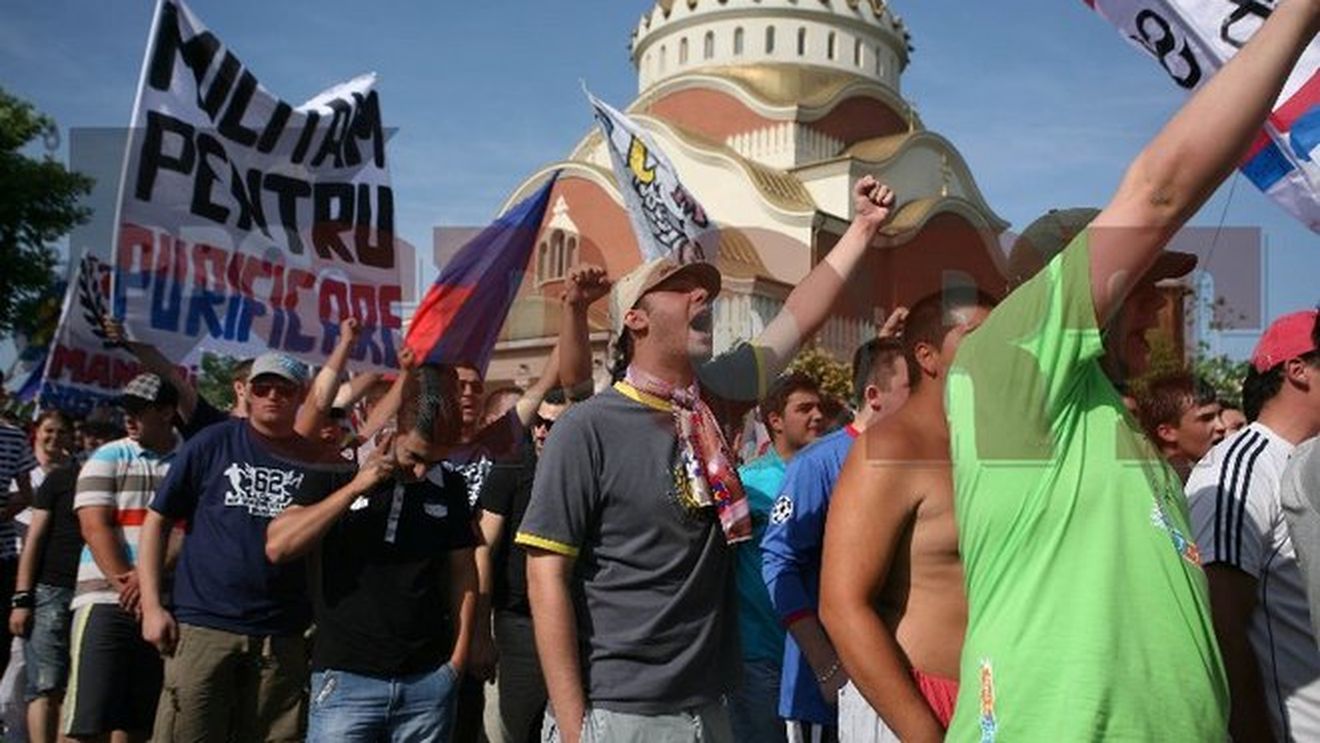 "Au fost câteva sute de fani, nu 4000!**Gigi e oricum decis să vândă"