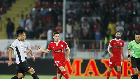 Alertă la Dinamo! Căpitanul ezită să semneze prelungirea: "L-am sunat de două ori, dar nu a răspuns". Palic discută cu o echipă din străinătate