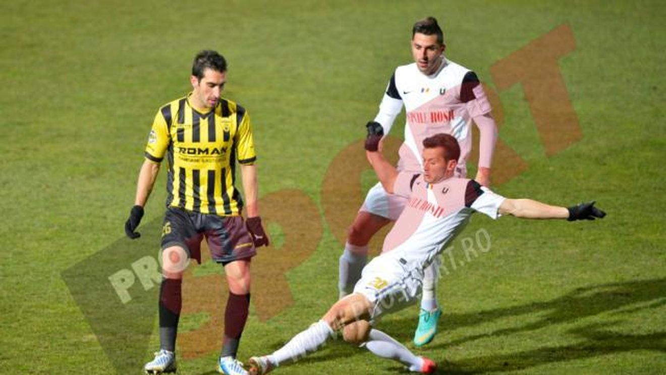 Ei chiar sunt străini de fotbal!** FC Brașov - "U" Cluj 0-0