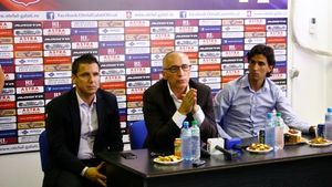 O nouă decizie ciudată luată de conducerea Oțelului: unul dintre cei mai vechi oameni din club, a fost demis