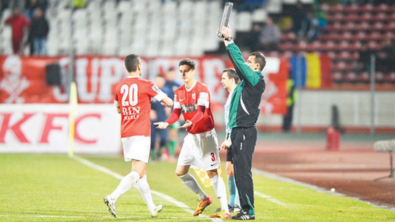 Steaua voia să îl "fure", Dinamo s-a repliat la timp! **Rotariu, "câine" pentru 5 ani: "E feblețea mea, dar a semnat cu ei!"