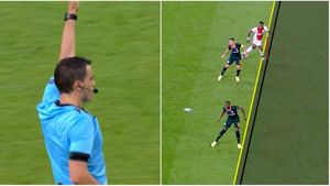 Olandezii au sărit ca arși după deciziile lui Ovidiu Hațegan din Ajax - Chelsea! Cele două faze care au aprins partida FOTO